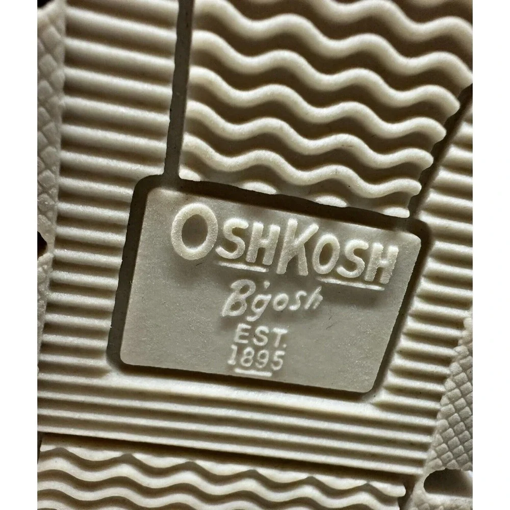 OshKosh Bgosh width comfortable